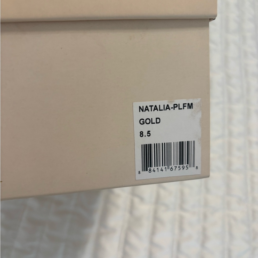 Loeffler Randall Gold Bow Heels - Picture 2 of 15